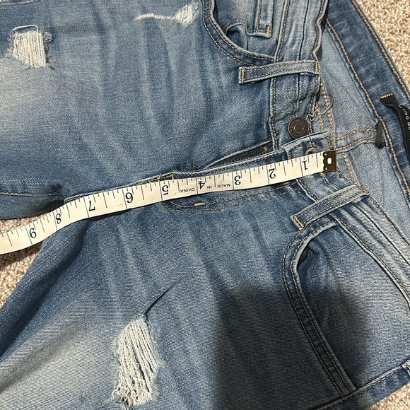 Destructed skinny jean - Picture 2 of 5